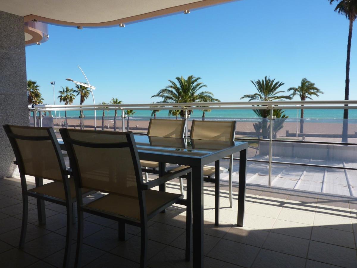 Apartamentos Deluxe Peñíscola Стая снимка